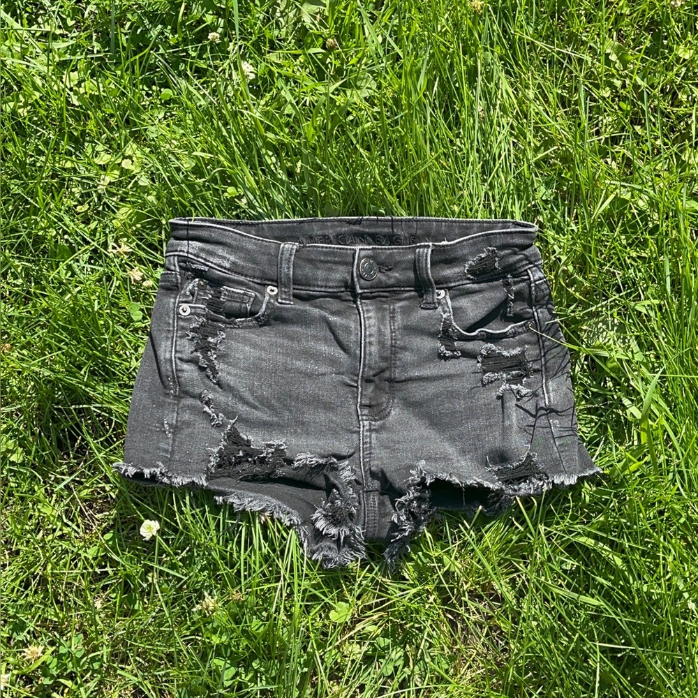 American Eagle Outfitters Black Jean Shorts Distressed High-Waisted cute choice